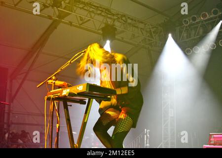 Il Bonnaroo Music and Arts Festival - Phantogram in concerto Foto Stock