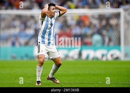 Lusail City, Qatar. 09th Dec, 2022. LUSAIL CITY, QATAR - 9 DICEMBRE: Marcos Acuna dell'Argentina reagisce durante la Quarter Final - Coppa del mondo FIFA Qatar 2022 partita tra Paesi Bassi e Argentina al Lusail Stadium il 9 dicembre 2022 a Lusail City, Qatar (Foto di Pablo Morano/BSR Agency) Credit: BSR Agency/Alamy Live News Foto Stock