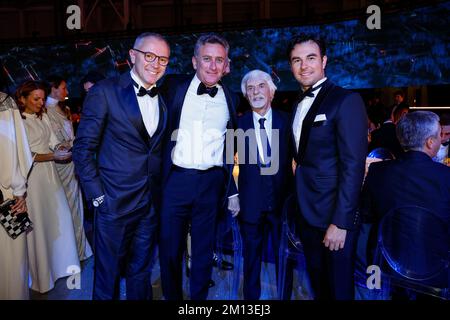 Bologna, Italia. 09th Dec, 2022. Agag Alejandro, ritratto con Domenicali Stefano, ritratto, F3 & F2 - Prize Giver, Ecclestone Bernie e Perez Sergio, ritratto, FIA FORMULA ONE WORLD CHAMPIONSHIP - FIA F1 3rd durante la premiazione FIA 2022 - Rally e circuito cerimonia a Palazzo Re Enzo, il 10 dicembre 2022 a Bologna, Italia - Foto Frédéric le Floca’h / DPPI Credit: DPPI Media/Alamy Live News Foto Stock