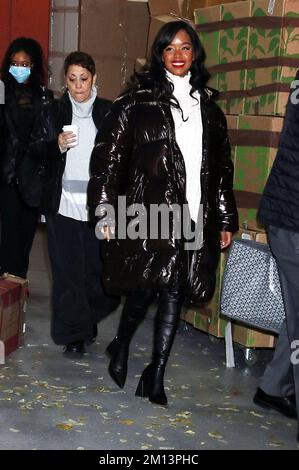 New York, NY, Stati Uniti. 08th Dec, 2022. H.E.R. in diretta con Kelly & Ryan a New York il 08 dicembre 2022. Credit: RW/Media Punch/Alamy Live News Foto Stock