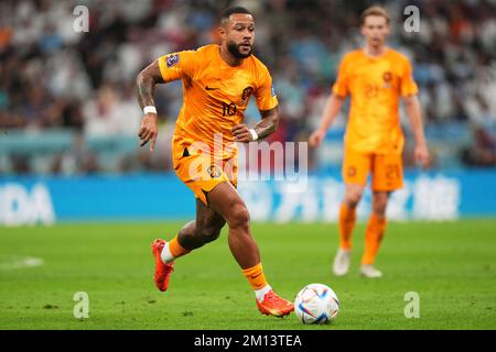 9th dicembre 2022: Lusail Stadium, Lusail, Qatar: Coppa del mondo FIFA, quarti di finale, Paesi Bassi contro Argentina: Memphis Depay dei Paesi Bassi Foto Stock