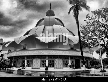 Preghiera di Maij Bhandari e Mahfil Darber Sharif Foto Stock