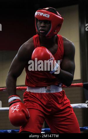 Lubbock, Texas, Stati Uniti. 9th Dec, 2022. Azione tra Nasheed Smith di Washington, DC e Demetrius Demeritte di Lawrenceville, GA nel campionato Elite Male 189lb. Smith vinse il concorso e il torneo con una vittoria di decisione unanime. (Credit Image: © Adam DelGiudice/ZUMA Press Wire) Credit: ZUMA Press, Inc./Alamy Live News Foto Stock