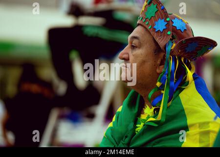 Brasiliano, sudcoreano tifosi di calcio in qatar 2022 Coppa del mondo 11-12-2022-Doha Qatar Foto Stock