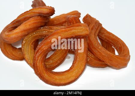 Turco Churros, cibo di strada molto popolare o dessert di strada in Turchia, Halka Tatlisi dessert circolare fritto in olio e zuccherato con sciroppo di miele, s Foto Stock