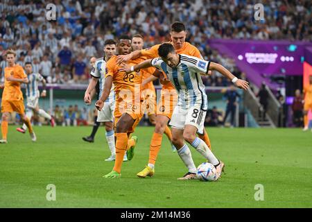 ACUNA Marcos (ARG), azione, duelli contro Denzel DUMFRIES (NED). Quarti di finale, quarti di finale, partita 57, Olanda (NED) - Argentina (ARG) 3-4 IE il 9th dicembre 2022, Lusail Stadium Football World Cup 20122 in Qatar dal 20th novembre. - Dalle 18.12.2022 alle Credit: dpa Picture Alliance/Alamy Live News Foto Stock