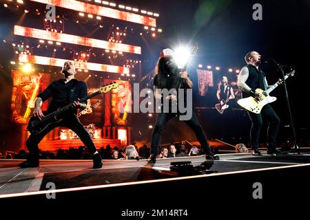 Volbeat in concerto al Gelredome Arnhem Holland.Servant della Road Tour dicembre 2022. vvvbvanbree fotografie Foto Stock