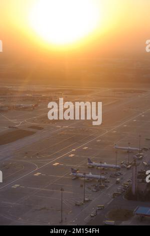 PECHINO, CINA - 22 NOVEMBRE: Aeroporto di Pechino il 22 novembre 2011 a Pechino, Cina. Pechino è la capitale della Repubblica popolare cinese e una delle capitali di Pechino Foto Stock