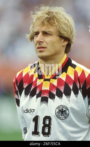 Chicago, Stato di Vereinigte. 10th Dec, 2022. Firo, 02.07.1994 Archivio immagine, archivio foto, archivio, archivio foto Calcio, Calcio, COPPA DEL MONDO 1994 USA Round of 16: Germania - Belgio 3:2 Jurgen Klinsmann, mezza figura, ritratto Credit: dpa/Alamy Live News Foto Stock