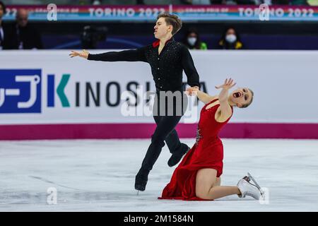 Torino, Italia. 09th Dec, 2022. Katerina Mrazkova e Daniel Mrazek della Repubblica Ceca si sfidano durante il Gran Premio di Figura della finale di Pattinaggio di Torino 2022 a Torino Palavela. (Foto di Fabrizio Carabelli/SOPA Images/Sipa USA) Credit: Sipa USA/Alamy Live News Foto Stock