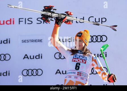 Sestriere, Italia. 10th Dec, 2022. SCI - FIS SKI WORLD CUP, Slalom Gigante Donna Sestriere, Piemonte, Italia Sabato Credit: Agenzia indipendente per le foto/Alamy Live News Foto Stock