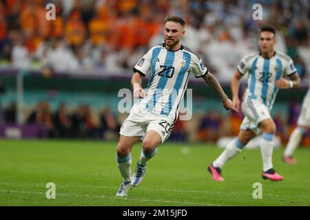 Al Daayen, Qatar. 9th Dec, 2022. Alexis Macallister (ARG) Calcio : Coppa del mondo FIFA Qatar 2022 Quarter-final match tra i Paesi Bassi 2 (PSO 3-4) 2 Argentina al Lusail Stadium di al Daayen, Qatar . Credit: Mutsu Kawamori/AFLO/Alamy Live News Foto Stock