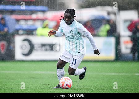 PALMA CAMPANIA, ITALIA - 10 DICEMBRE: Tabitha Chawinga dell'Internazionale durante la Serie delle Donne Una partita tra Pomigliano CF Women e FC Internazionale Women allo Stadio Comunale il 10 dicembre 2022 a Palma Campania Italia. Foto di Nicola Ianuale Credit: Nicola Ianuale/Alamy Live News Foto Stock