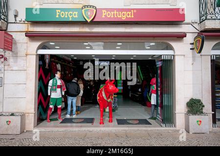 Negozio forca Portugal (negozio ufficiale della squadra nazionale di calcio portoghese) a Praca da Figueira, Lisbona, Portogallo Foto Stock