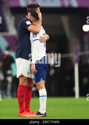 Olivier Giroud di Francia e Mason Monte d'Inghilterra a tempo pieno durante la partita della Coppa del mondo FIFA Qatar 2022, Quarter-Final, tra Inghilterra e Francia ha giocato allo Stadio al Bayt il 10 dicembre 2022 ad al Khor, Qatar. (Foto di Bagu Blanco / PRESSIN) Foto Stock