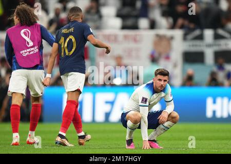 Al Khor, Qatar. 10th Dec, 2022. Matteo Guiendouzi e Kilian Mbape di Francia e Mason Monte d'Inghilterra durante la partita della Coppa del mondo FIFA Qatar 2022, Quarter-Final, tra Inghilterra e Francia ha giocato allo Stadio al Bayt il 10 dicembre 2022 ad al Khor, Qatar. (Foto di Bagu Blanco/Pressinphoto/Sipa USA) Credit: Sipa USA/Alamy Live News Foto Stock