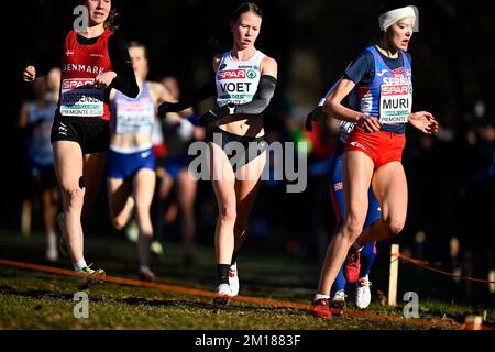 Piemonte, Italia. 11th Dec, 2022. Il belga Julie Voet ha ritratto in azione durante la gara maschile del U20 ai Campionati europei di fondo, in Piemonte, Italia, domenica 11 dicembre 2022. FOTO DI BELGA JASPER JACOBS Credit: Belga News Agency/Alamy Live News Foto Stock