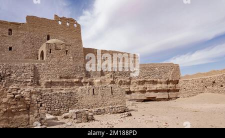 Il monastero di Anba Hatre, conosciuto anche come San Simeone, Assuan, Egitto Foto Stock