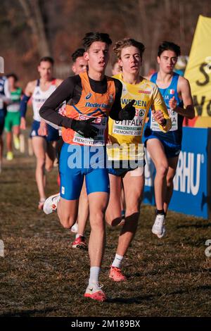 TORINO, ITALIA - DICEMBRE 11: Juan Zijderlaan dei Paesi Bassi gareggia sulla U20 Men Race durante i Campionati europei di fondo il 11 Dicembre 2022 a Torino (Foto di Federico Tarito/BSR Agency) Credit: BSR Agency/Alamy Live News Foto Stock