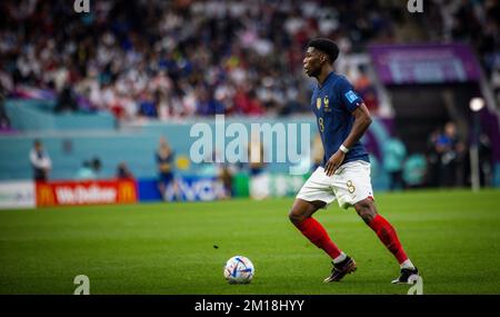 Doha, Qatar. 10th Dec, 2022. Aurelien Tchouameni (fra) Inghilterra - Francia Inghilterra - Frankreich World Cup 2022 in Qatar 10.12.2022 Credit: Moritz Muller Foto Stock