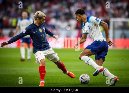 Doha, Qatar. 10th Dec, 2022. Antoine Griezmann (fra), Jude Bellingham (Inghilterra) Inghilterra - Francia Inghilterra - Frankreich Coppa del mondo 2022 in Qatar 10.12.2 Foto Stock
