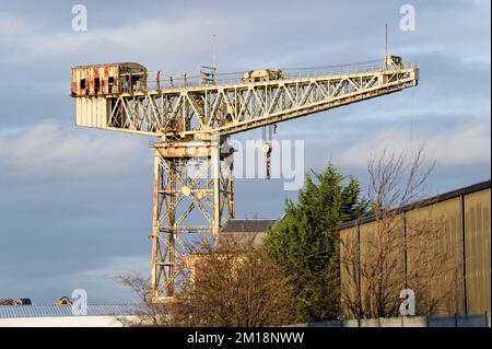 Gru cantieristica nella storica Clydebank Glasgow Scozia Foto Stock