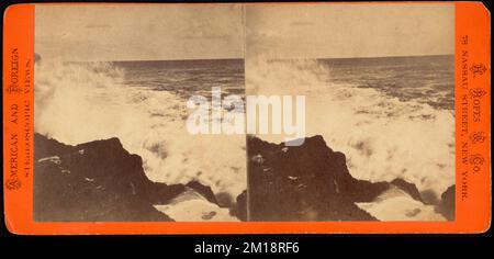 Surf breaking sulla spiaggia. Nahant, Messa. 'Istantaneo', Seas Foto Stock
