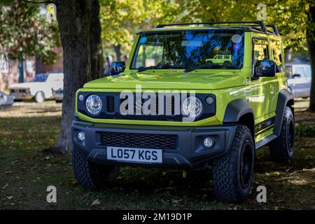 2019 Suzuki Jimny Sierra ‘LO57 KGS’ in mostra allo Scramble di ottobre tenutosi presso il Bicester Heritage Centre il 9th ottobre 2022 Foto Stock