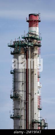 Chiusura della torre della raffineria di petrolio. Foto dal 2009. Foto Stock