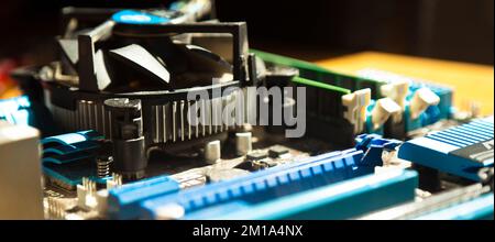 Prestazioni eccezionali con la scheda madre per giochi Asus P8H67-V. Agosto 27 2022 Istanbul Turchia Foto Stock