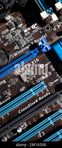 Prestazioni eccezionali con la scheda madre per giochi Asus P8H67-V. Agosto 27 2022 Istanbul Turchia Foto Stock