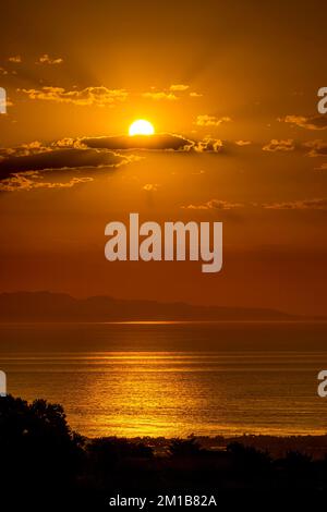 Santa Venerina, Sicilia, Italia - 25 luglio 2020: Alba in Sicilia Foto Stock