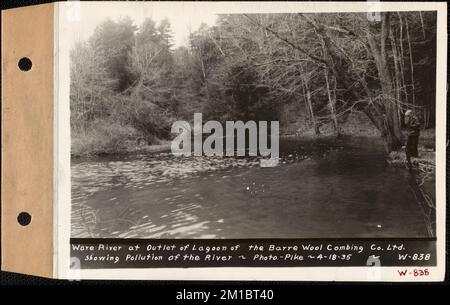 Ware River all'uscita della laguna della barre Wool Combing Co.. Ltd., che mostra l'inquinamento del fiume, barre, Mass., 18 aprile 1935, opere d'acqua, immobili, fiumi, condizioni igienico-sanitarie spartiacque Foto Stock