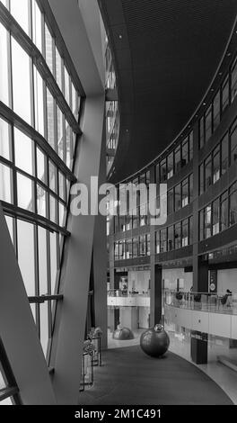 Calgary, Alberta / Canada - Novembre 11 2022: Lobby del grattacielo Bow Foto Stock