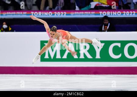 Torino, Italia. 9th Dec, 2022. Torino, 8-11 2022 dicembre, Italia Palavela.ISU GRAN PREMIO DI FIGURA SKATING FINALE 2022.Woman Short Program.Loena Hendrickx bel (Credit Image: © Tonello Abozzi/Pacific Press via ZUMA Press Wire) Foto Stock