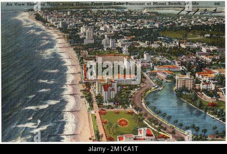 Vista aerea che mostra gli hotel lungo l'oceano e il lago Pancoast a Miami Beach, Florida , spiagge, hotel, Tichnor Brothers Collection, Cartoline degli Stati Uniti Foto Stock