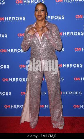 New York City, Stati Uniti. 11th Dec, 2022. Holly Robinson Peete partecipa ai CNN Heroes All Star Tributes presso l'American Museum of Natural History di New York City, NY, USA il 11 dicembre 2022. Foto di Charles Guerin/ABACAPRESS.COM Credit: Abaca Press/Alamy Live News Foto Stock