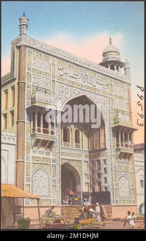 Porta d'ingresso della Moschea di Wazir Khan, Lahone [Lahore], Pak. , Mosques, Gates, Tichnor Brothers Collection, cartoline degli Stati Uniti Foto Stock