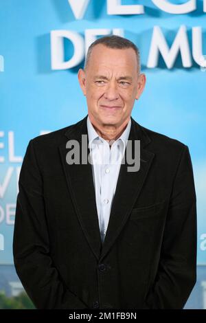 Tom Hanks, Mariana Trevino, Marc Forster, Rachel Keller, Truman Hanks partecipa alla Photocall ‘Un uomo chiamato otto’ presso il Ritz Hotel il 12 dicembre 2022 a Madrid, Spagna Foto Stock