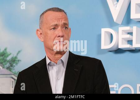 Madrid, Spagna. 12th Dec, 2022. L'attore Tom Hanks partecipa al 'El Peor Vecino del Mundo' Madrid Photocall al Ritz Mandarin Hotel il 12 dicembre 2022 a Madrid, Spagna. (Foto di Oscar Gonzalez/NurPhoto) Credit: NurPhoto/Alamy Live News Foto Stock