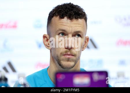 Doha, Qatar, 12 dicembre 2022. Ivan Perisic durante la conferenza stampa della nazionale croata di calcio il giorno prima della partita contro l'Argentina a Doha, Qatar, il 12 dicembre 2022. Foto: Igor Kralj/PIXSELL Foto Stock