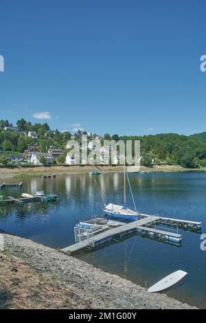 Rurberg al serbatoio di Rurtalsperre, l'Eifel, Germania Foto Stock