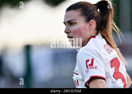 Firenze, Italia. 26th Nov 2022. Alia guadagni (AC Milan) durante ACF Fiorentina vs AC Milan, calcio italiano Serie A Women match a Firenze, novembre 26 2022 Credit: Independent Photo Agency/Alamy Live News Foto Stock