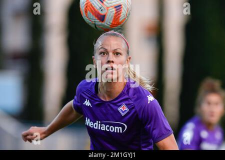 Firenze, Italia. 26th Nov 2022. Stephanie Breitner (ACF Fiorentina) durante ACF Fiorentina vs AC Milan, calcio italiano Serie A Women match a Firenze, novembre 26 2022 Credit: Independent Photo Agency/Alamy Live News Foto Stock