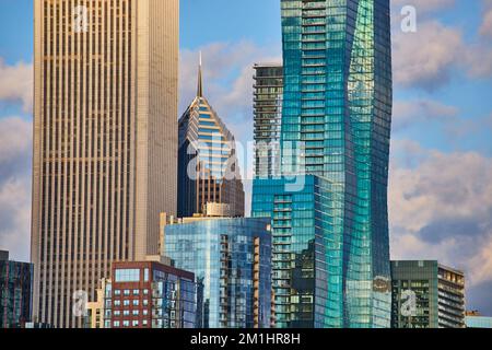 Dettaglio di un gruppo di fantastici grattacieli nel centro di Chicago Foto Stock