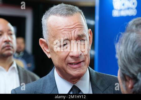 Madrid, Spagna. 12th Dec, 2022. L'attore STATUNITENSE Tom Hanks partecipa alla prima di 'El Peor Vecino del Mundo' al Cine Capitol di Madrid. Credit: SOPA Images Limited/Alamy Live News Foto Stock