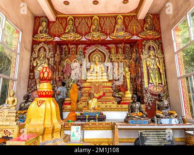 Wat Khao Aor tempio grotta, a Phatttalung, Thailandia Foto Stock