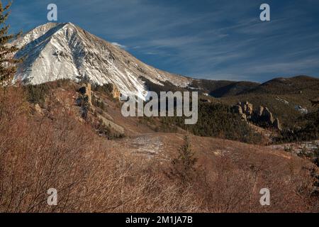 West Spanish Peak dalla Highway of Legends Scenic Byway Foto Stock