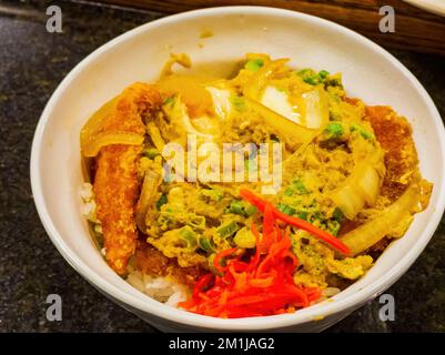 Primo piano di carne di maiale fritta con uova in Oklahoma Foto Stock