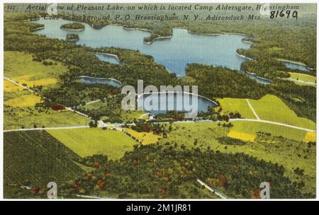 Vista aerea del Lago Pleasant, sul quale si trova Camp Aldersgate, Brantingham Lago sullo sfondo. P. O. Brantingham, N. Y., Adirondack MTS. , Lakes & stagni, Tichnor Brothers Collection, cartoline degli Stati Uniti Foto Stock